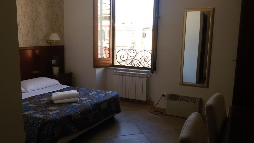 Mrs Julie Guesthouse Rzym Pokój zdjęcie