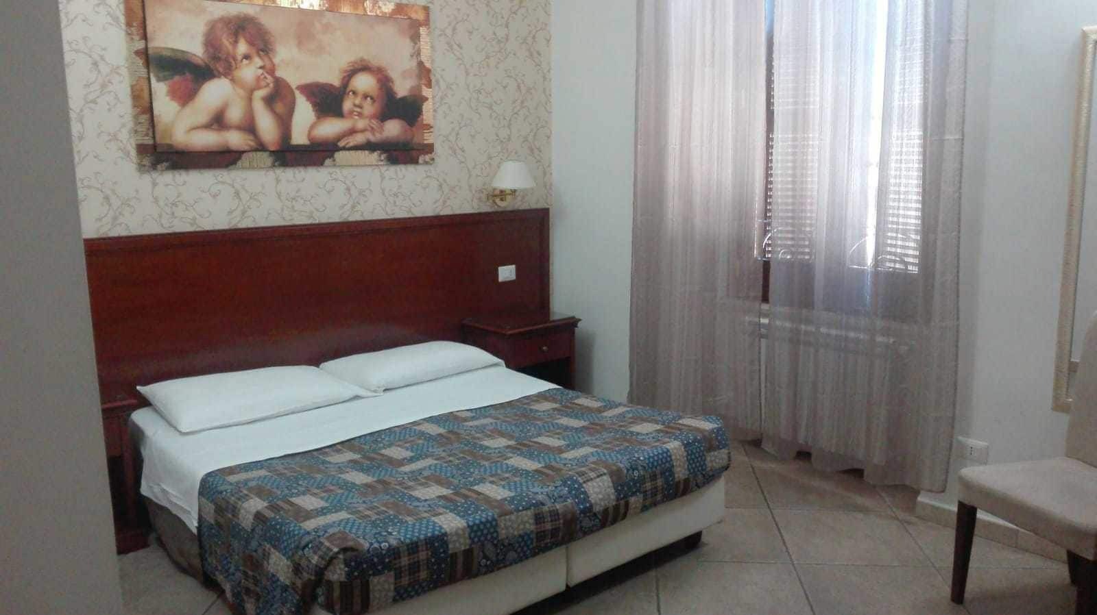 Mrs Julie Guesthouse Rzym Zewnętrze zdjęcie